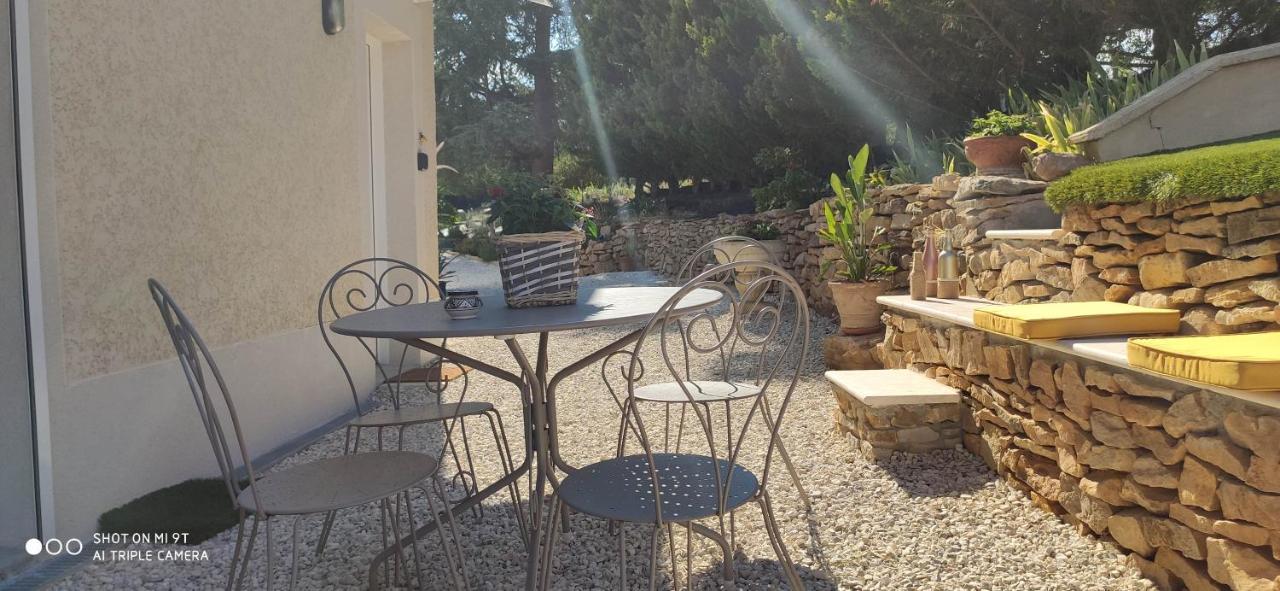 Campagne Et Jacuzzi ... C'Est Cosy Le Bumble Bee ! Villa Panossas Exterior photo